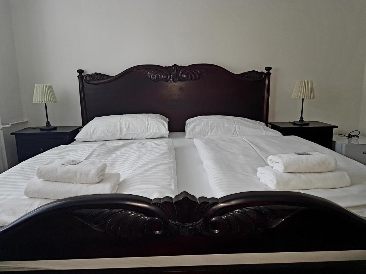 Hotel Union ロウニ エクステリア 写真